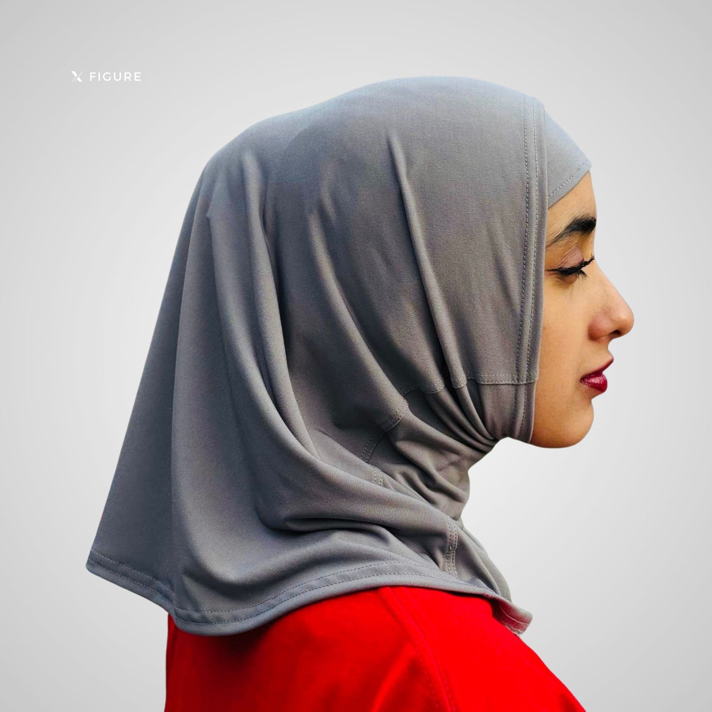 Grijze XFigure I AM hijab zijprofiel – comfortabele hijab voor startende moslima’s die willen praktiseren
